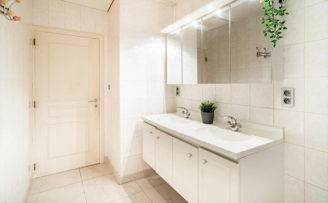 Saint Pauls Central Residence Антверпен Екстериор снимка