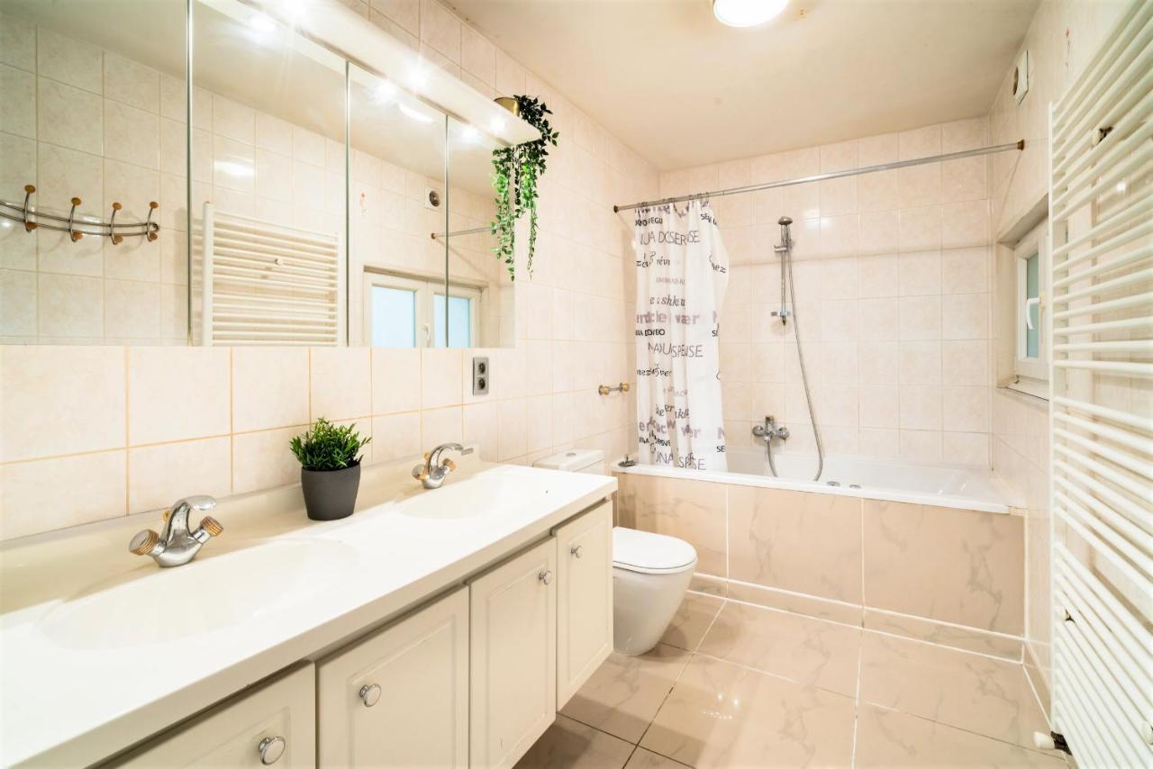 Saint Pauls Central Residence Антверпен Екстериор снимка